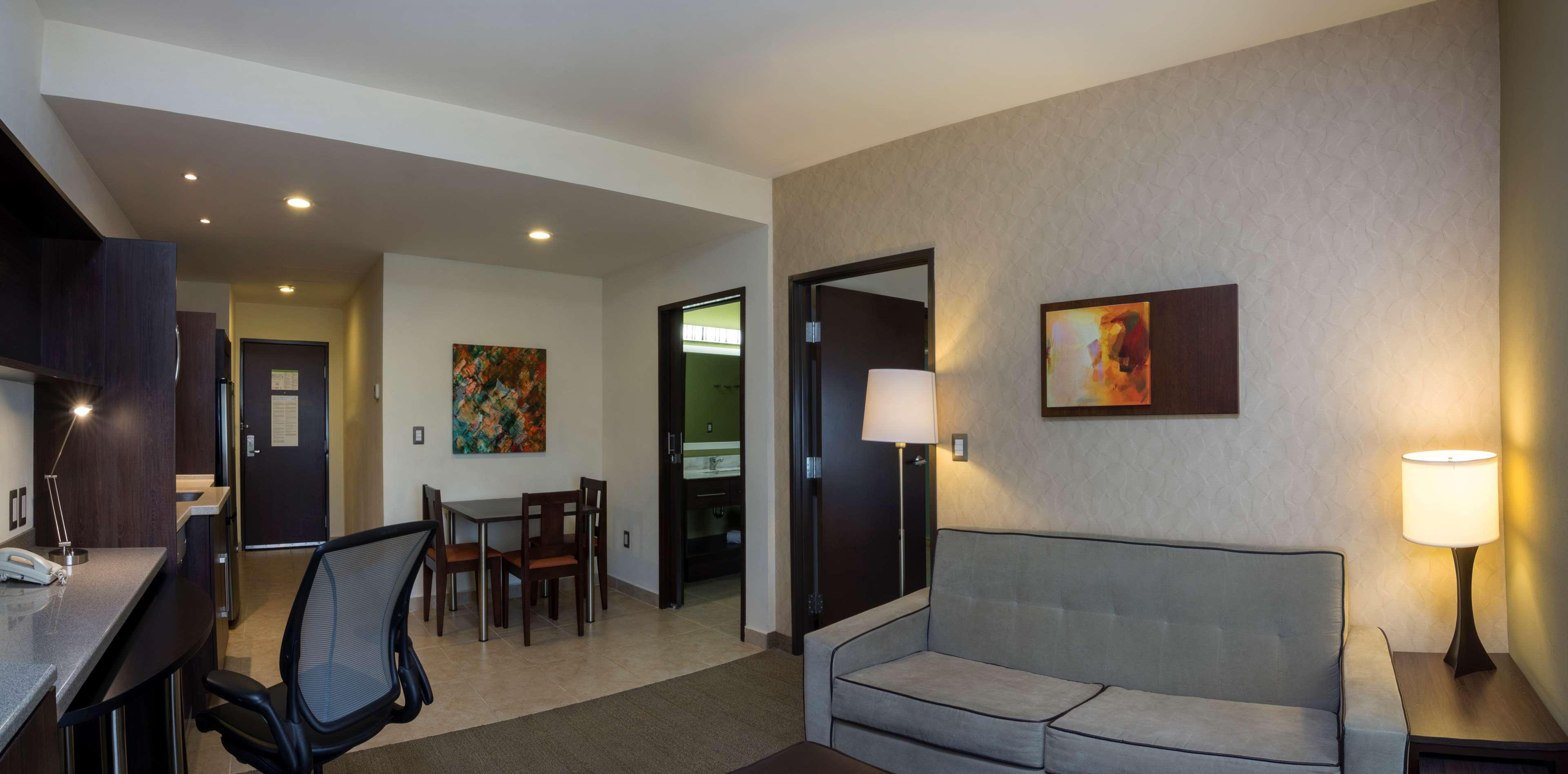 Homewood Suites By Hilton Queretaro Jurica Luaran gambar